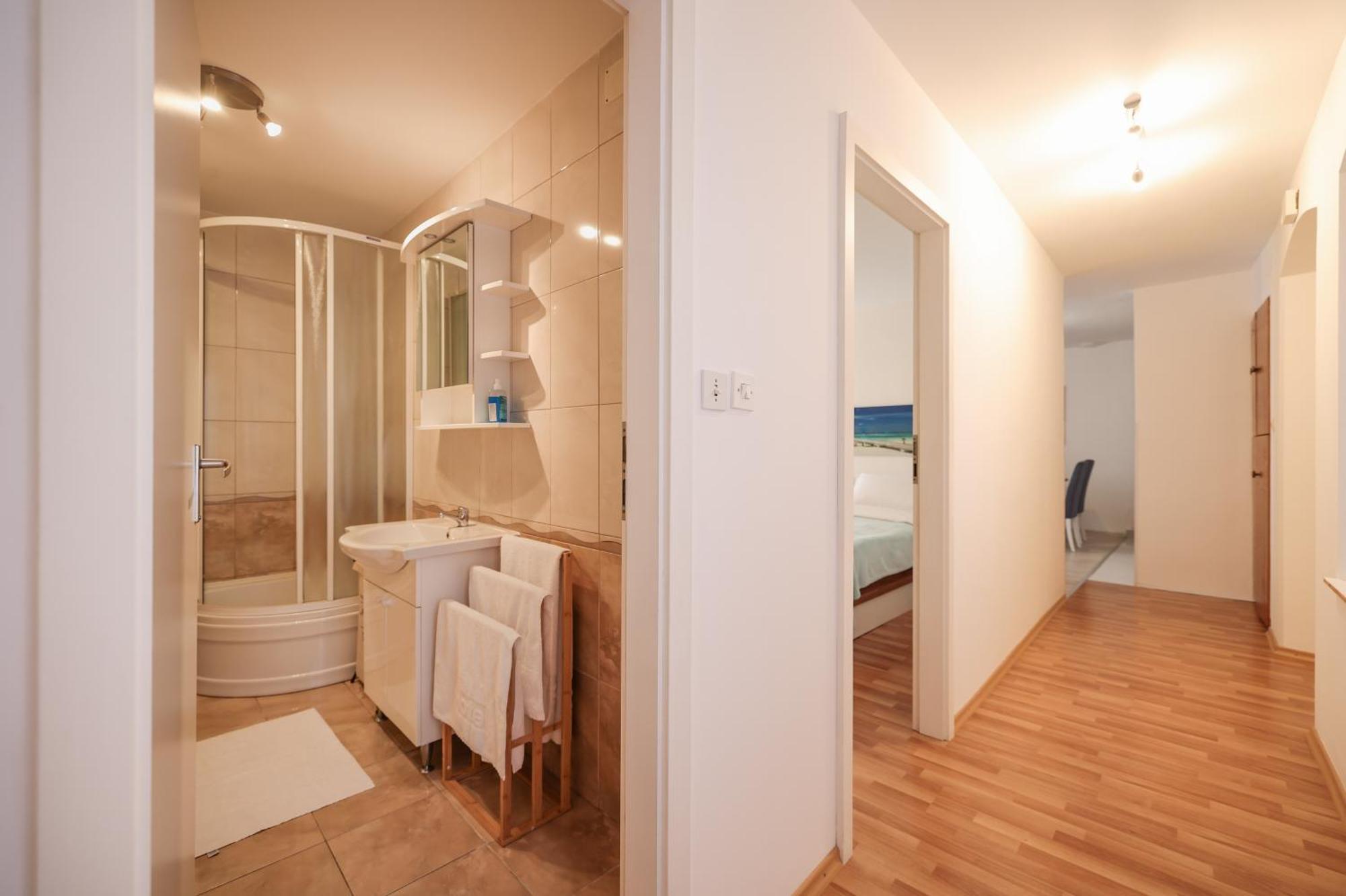 Viva - 2 Bedroom Apt In City Centar Zadar Exterior foto